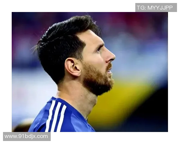 探索足球明星背后的传奇人物与他们的辉煌成就 探索足球明星背后的传奇人物与他们的辉煌成就